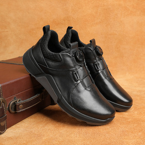 Chaussures habillées en cuir noir à bout rond avec boucle, Oxford rembourrées pour homme, idéales pour le bureau et les occasions formelles en hiver - Product Image 2