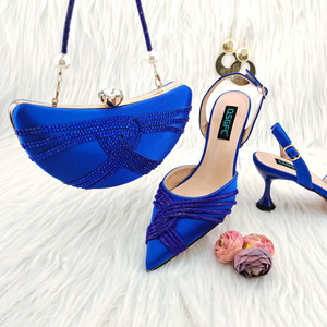 2023 Neuankömmling Handtaschen und Sandalen <span class=keywords><strong>Set</strong></span> für Frauen Luxus Hochzeits sandalen für Frauen und Damen Strass Braut schuhe Hochzeit - Product Image 3
