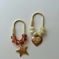 Trendy handgemaakte acryl kralen tasbedel 2026, gepersonaliseerde U-vormige karabijnhaak tas hanger accessoire, schattige fruit tasbedels