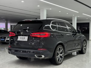 Venta caliente usado <span class=keywords><strong>BMW</strong></span> <span class=keywords><strong>X5</strong></span> SUV 2019-2023 Barato 2020 China Coches con caja de cambios manual Asientos de cuero R18 Neumáticos AWD Drive Dirección izquierda - Product Image 5