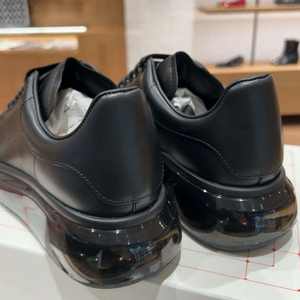 Chaussures tendance blanches pour le printemps et l'automne avec empeigne en PVC, semelles épaisses et doublure en coton - Product Image 2