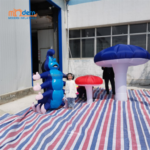 Chenille géante bleue gonflable pour la fête d'<span class=keywords><strong>Alice</strong></span> <span class=keywords><strong>au</strong></span> <span class=keywords><strong>pays</strong></span> <span class=keywords><strong>des</strong></span> <span class=keywords><strong>merveilles</strong></span>, <span class=keywords><strong>personnage</strong></span> de dessin animé gonflable - Product Image 4