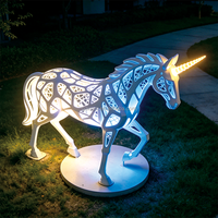 Sculpture lumineuse LED licorne creuse (acier thermolaqué + source de lumière LED) - Éclairage décoratif étanche IP65 pour parcs et mariages