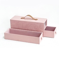 Étui en cuir à double tiroir de présentation de qualité supérieure avec poignée en feuille d'or personnalisée et design en relief