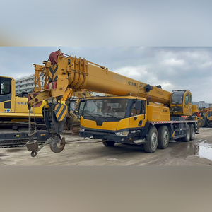 Grúa hidráulica profesional de uso pesado en oferta, modelo QY80K, capacidad de carga nominal de 80 toneladas, 2800 horas de uso, para uso industrial. - Product Image 3