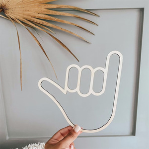 สติ๊กเกอร์ติดผนังลายท่าทางมือไม้ ของตกแต่งผนังสร้างสรรค์สำหรับห้องเด็กเล่น อุปกรณ์ประกอบฉากถ่ายภาพ สไตล์นอร์ดิก มีสินค้าพร้อมส่ง - Product Image 1