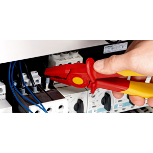 Alicates de agarre Knipex con mandíbula de 1/2 pulgada de ancho, aislados, de grado industrial, de acero al cromo vanadio - Product Image 1