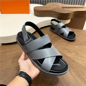 Sandales plates en cuir véritable tendance, à bout ouvert, semelle extérieure en caoutchouc antidérapante, chaussures décontractées d'été pour femmes - Product Image 1
