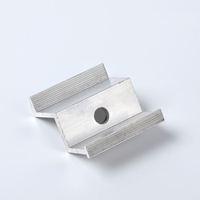 Clip en U pour panneau solaire en aluminium, pince de fixation intermédiaire pour système de montage solaire