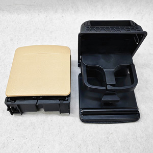Portavasos trasero para coche, soporte para reposabrazos de plástico, color beige y negro, para Volkswagen Sagitar Golf 6 - Product Image 4