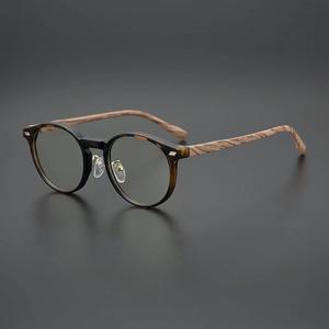 Lunettes <span class=keywords><strong>de</strong></span> myopie à grain <span class=keywords><strong>de</strong></span> <span class=keywords><strong>bois</strong></span> rétro à petit cadre pour hommes 2025 Lunettes <span class=keywords><strong>de</strong></span> blocage <span class=keywords><strong>de</strong></span> la lumière bleue à la mode pour femmes Lunettes <span class=keywords><strong>de</strong></span> mode transparentes - Product Image 1