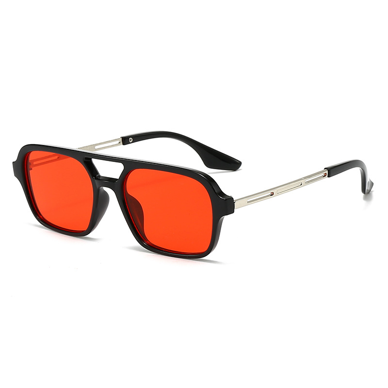 C3-bright black silver frame-red piece