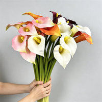 L-417 Vente en gros de mini-lys artificiels en PU au toucher réel, petites fleurs décoratives pour mariage, nouvel an, décoration de la maison