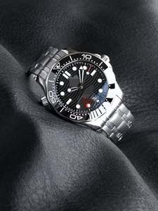 นาฬิกาข้อมือผู้ชายหรูหราทันสมัย รุ่น 3131 เครื่องกลไก 40 มม. หน้าปัด 14 มม. ตัวเรือนโลหะผสม สายสแตนเลส 316  นาฬิกาผู้ชายอเนกประสงค์ - Product Image 3