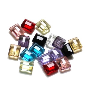 50 pezzi di perle di vetro di cristallo a forma di rettangolo piatto sfaccettato <span class=keywords><strong>perline</strong></span> artigianali per gioielli da te bracciale collana portachiavi orecchino - Product Image 1