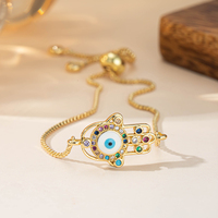Bracelet Bolo Chic Doré Éblouissant avec Main de Fatma et Zircons Cubiques Multicolores, Chaîne Maille Cubique, Fermoir Coulissant, Bijou Scintillant pour Femme, Idéal Cadeau