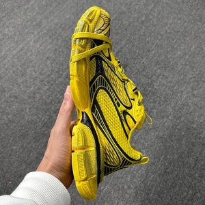 Nouvelles baskets épaisses lumineuses pour hommes et femmes – Chaussures de sport respirantes et décontractées pour la marche et la course – Collection automne - Product Image 4