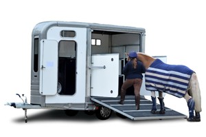 Remorques de transport professionnelles à chargement direct, standard australien, en fibre de verre, pour 2 chevaux, pour le voyage - Product Image 3