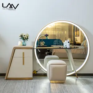 Tocador de lujo ligero y moderno para dormitorio, mesa de maquillaje con marco de madera y espejo LED, para hotel, villa y dormitorio