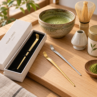 Cuillère à matcha en métal OEM avec logo personnalisé, cuillère à matcha en acier inoxydable doré ou argenté avec boîte cadeau personnalisée pour coffret cadeau de café