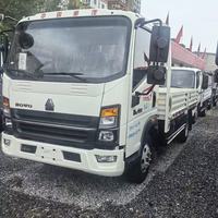 Camion de fret à plateau plat SINOTRUK HOWO 4X2 4,2 m, camion diesel léger de 5 tonnes, camion de fret HOWO pour le transport de marchandises