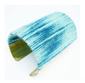 Vestidos de flores navideños 2024 para niñas, venta de joyería en EE. UU., brazalete grueso de invierno de 8 mm, brazalete geométrico multicolor de latón - Product Image 3