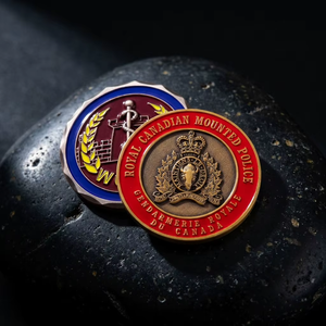 Monedas Conmemorativas Personalizadas al por Mayor, de Metal Esmaltado con Diseño de Cruz, Plateadas, con Significado Especial, para Colección - Product Image 1