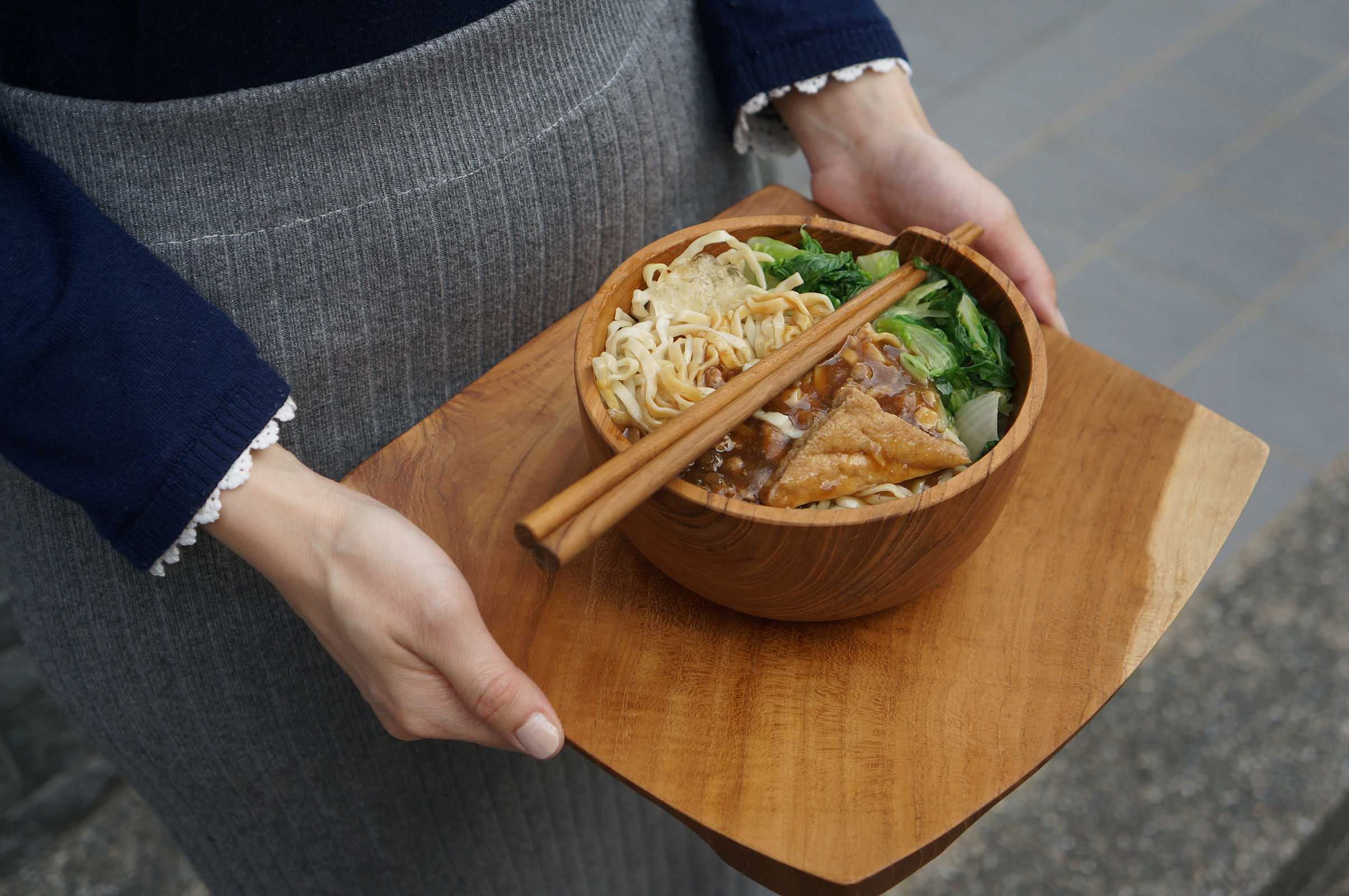 สีน้ำตาล