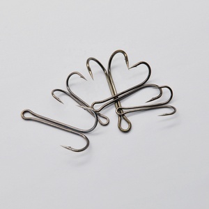 Anzuelos de pesca de alta calidad a <span class=keywords><strong>precio</strong></span> barato, anzuelos de garra de <span class=keywords><strong>pollo</strong></span> de acero al carbono, anzuelo doble de rana con púas - Product Image 6