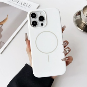 Funda Magnética Original de Silicona Líquida para iPhone 16 15 14 13 12 Pro y ProMax - Product Image 6