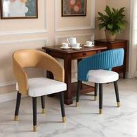 Italienischer Minimalistischer Esszimmerstuhl Luxuriöser Gepolsterter Stuhl mit Rückenlehne Leder-Stoff-Sitz für Zuhause Esszimmer Hotel