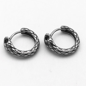 Pendientes de Aro con Forma de Serpiente yunnique, Acero de Titanio, Ojos Rojos y Negros, Diseño Animal Unisex - Product Image 5