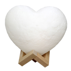 Lámpara en forma de corazón luces redondas interiores decorativas modernas Precio barato 16 colores recargable remoto/control táctil 3D LED Luna Luz - Product Image 1