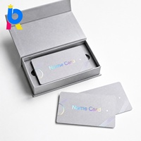 Carte de visite en cuir découpée au laser sur mesure de qualité supérieure pour club VIP de luxe, cadeau, gaufrage, vente en gros, expédition rapide, logo personnalisé