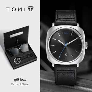 TOMI Set Regalo 2 Pezzi: Orologio Casual da <span class=keywords><strong>Uomo</strong></span> e Occhiali, Cinturino in Pelle, Quadrante Analogico, Cassa in Lega, Calendario Completo, Confezione Regalo - Product Image 1