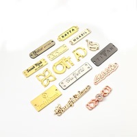 Étiquettes Métalliques Personnalisées Lavables Gravées en Relief avec Logo de Marque, Étiquettes à Coudre Sans Pli pour Vêtements et Sacs