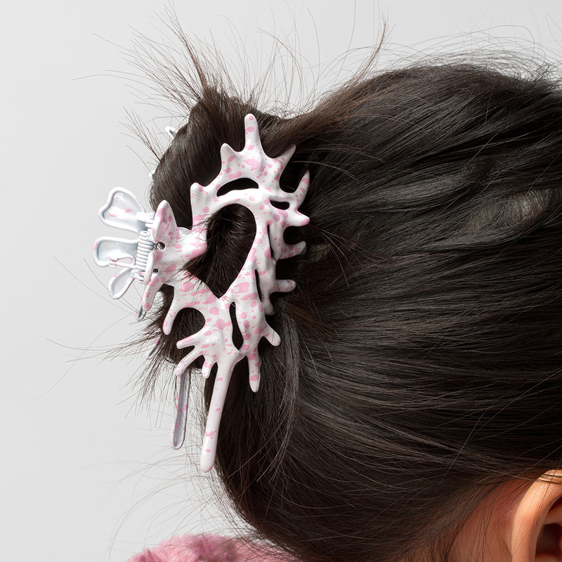 Big Size Wavy Shape Hair Grab