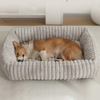 Lit pour chien rectangulaire de luxe personnalisé avec logo, design moelleux, oreillers de soin pour le cou, housse amovible facilement lavable, canapé-lit rayé