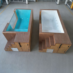 Grande piscine préfabriquée en conteneur, piscine acrylique transparente sans fin pour la famille et les amis, idéale pour la cour et les centres de villégiature - Product Image 2