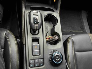 <span class=keywords><strong>Ford</strong></span> <span class=keywords><strong>Ranger</strong></span> 2023 2.3T Essence Pick-up 4 Portes 5 Places 2 Rangs Wilderness Double Transmission Voiture d'Occasion Conduite à Gauche - Product Image 4