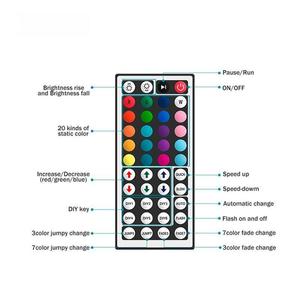 Tira de LED 12V 5050 30L RGB, 5 metros, colores RGB, ideal para ambientación, decoración e iluminación creativa. - Product Image 1