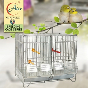 Jaula de hierro mediana al por mayor con bandeja de plástico de múltiples compartimentos para cría y vuelo de canarios y loros. - Product Image 1