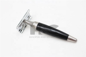 Razor Aluminum Alloy with Stainless Steel And Acrylic Traditional Double Edge Safety Razor Pakistan Made - Product Image 5