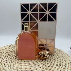 Parfum en <span class=keywords><strong>poudre</strong></span> Arabic Factory 100ml, avec son arôme parfumé, aide à détendre et stimule les hormones. - Product Image 4