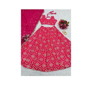 Vêtements traditionnels indiens Lehenga Choli de séquence de 9mm pour mariage et réception au prix de gros de l'Inde - Product Image 1