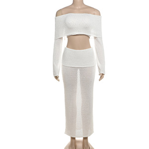 STOCK Conjunto de dos piezas de manga larga con hombros descubiertos para mujer Bandeau Top Falda larga Conjunto de punto Ropa de playa - Product Image 2
