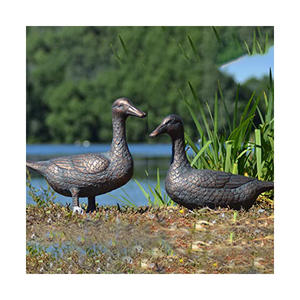 आउटडोर सजावट हाथ से नक्काशीदार जीवन आकार धातु कांस्य उड़ने वाली बतख मूर्ति - Product Image 5