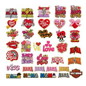 Patch thermocollant en chenille brodé Xoxo Let love Grow Kiss Mama Valentine, grande taille, pour T-shirts et sweats à capuche - Product Image 1