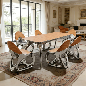 Set da Pranzo Moderno con Tavolo Elegante in Legno e Base in Metallo Argento per Ville e Appartamenti di Lusso - Product Image 1