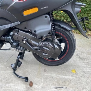<span class=keywords><strong>Scooter</strong></span> <span class=keywords><strong>Piaggio</strong></span> Aprila <span class=keywords><strong>Typhoon</strong></span> 150cc d'occasion, original et authentique, véhicule complet, moto à essence - Product Image 6